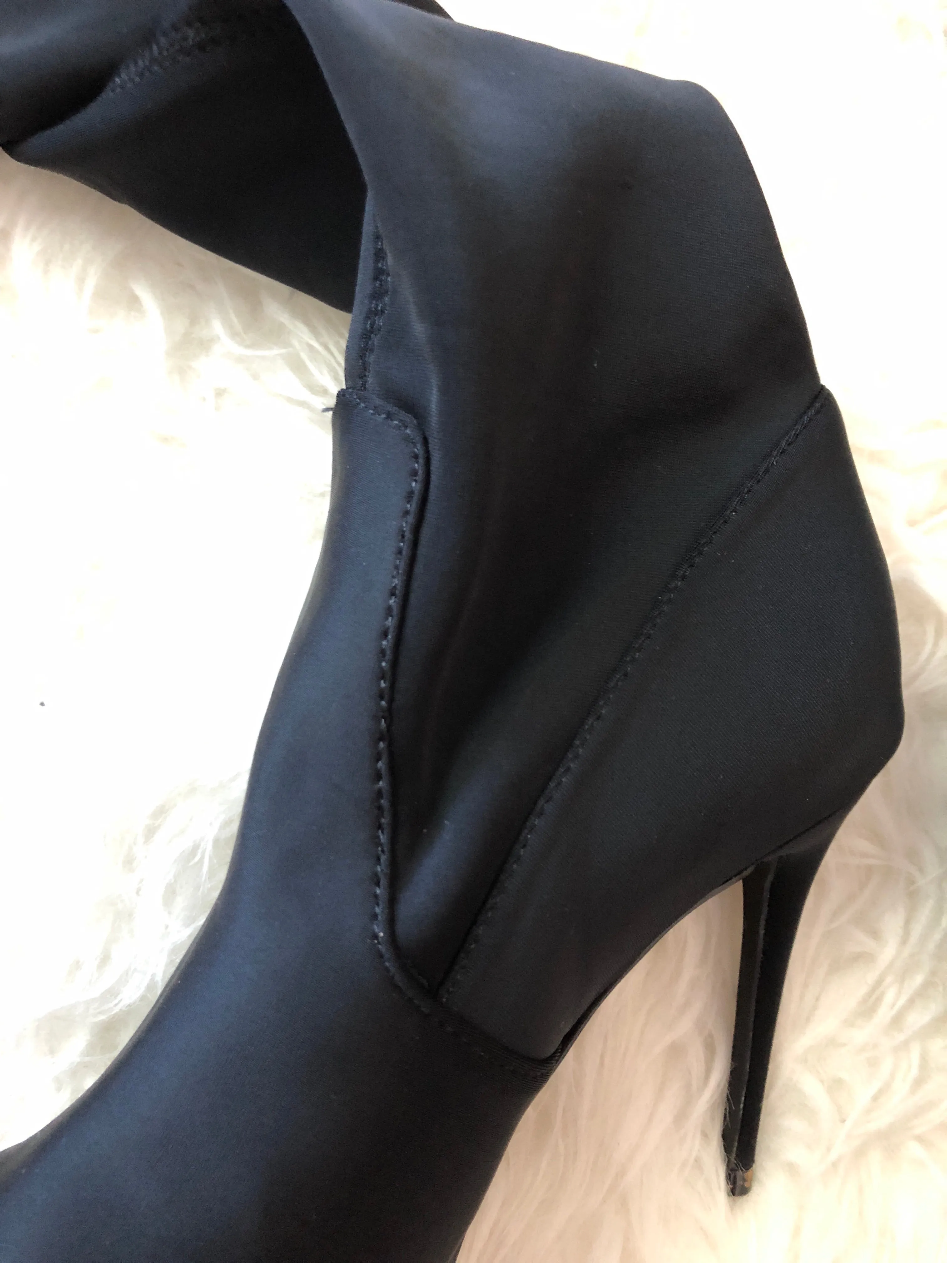 Boohoo Stretch Knee High Boots- Size 38