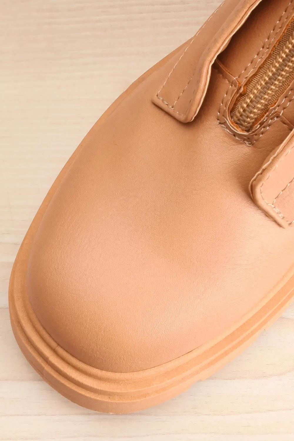 Celeriter Beige | Faux-Leather Platform Boots