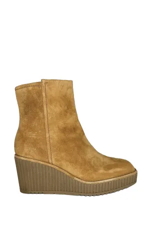 Claudia Wedge Boot - Honey
