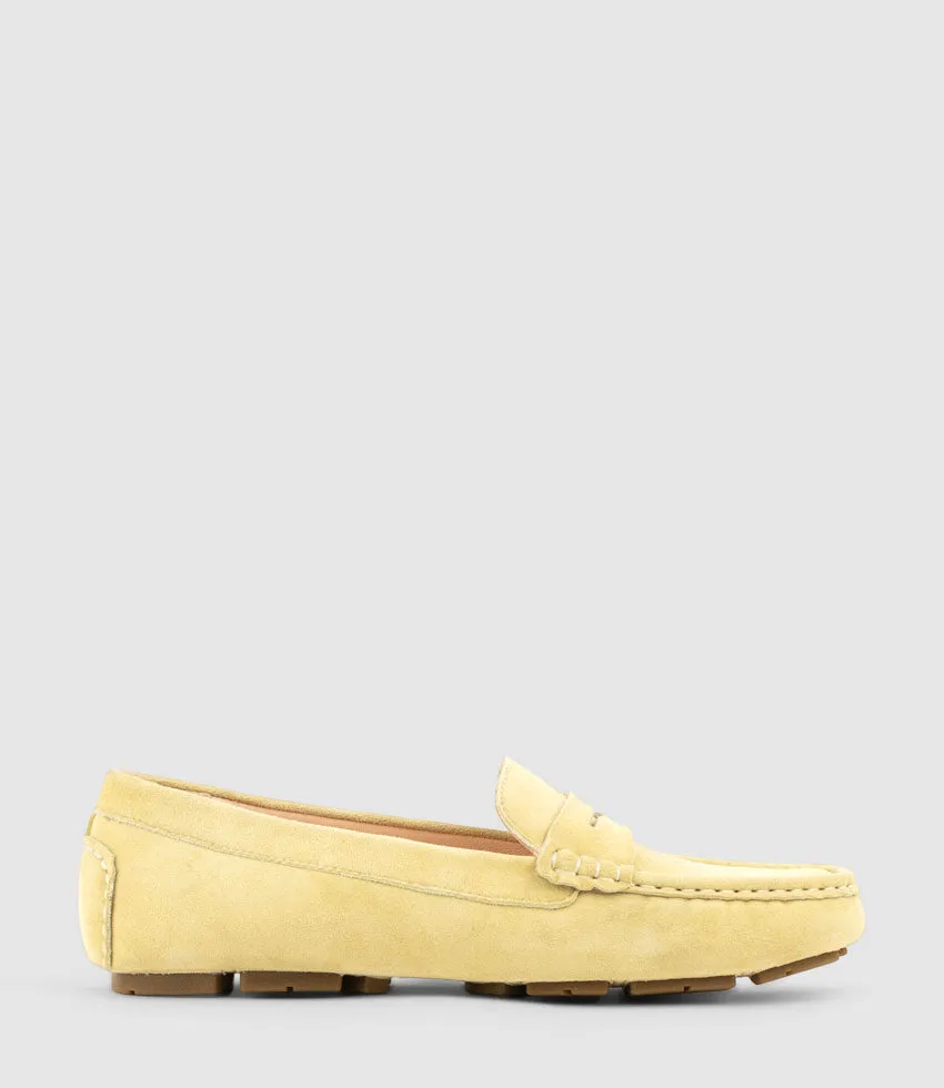 GRACEY Driving Moccasin in Banana Suede
