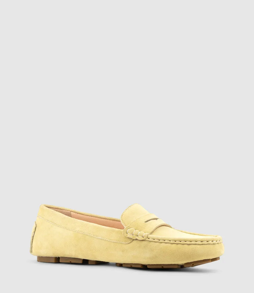 GRACEY Driving Moccasin in Banana Suede