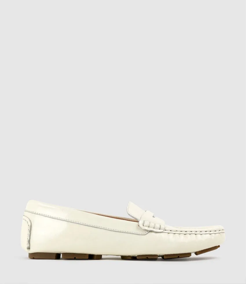 GRACEY Driving Moccasin in Bone Patent
