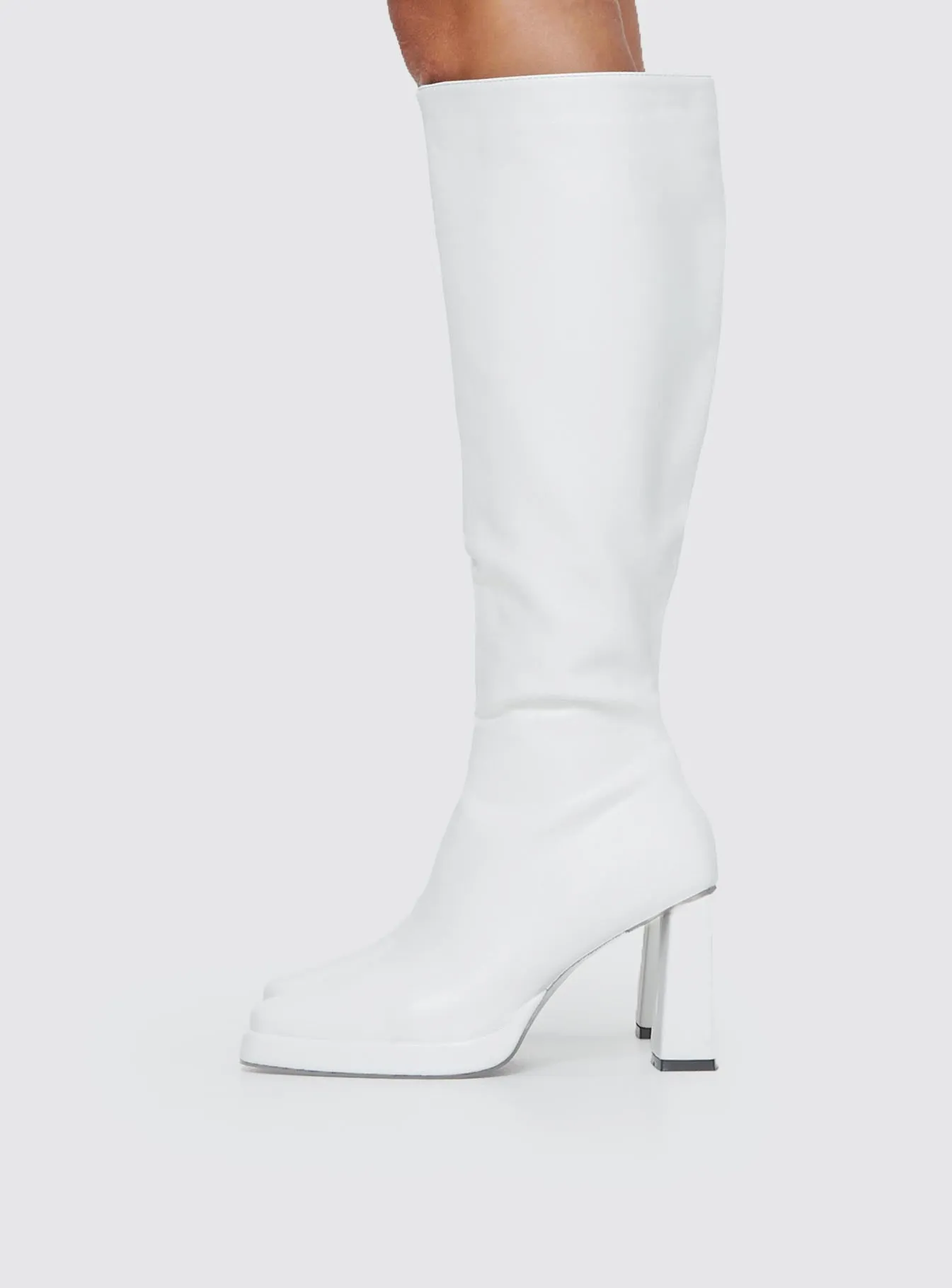 Joskaa Scarlet Knee High Boots White