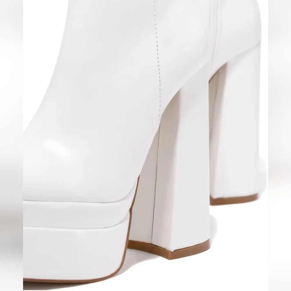Sexy white In Booties