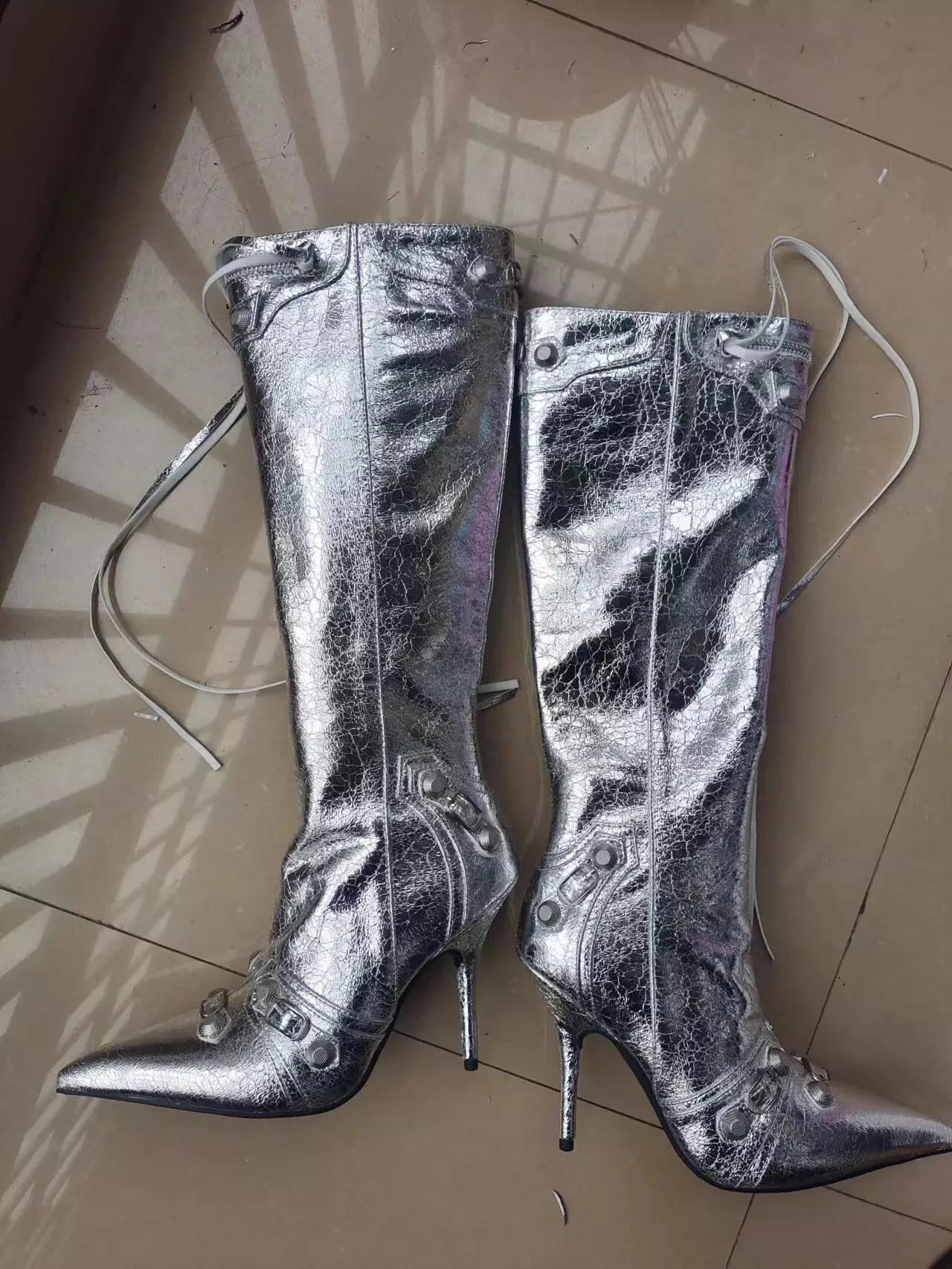 Star Gaze PU Buckle Pointed Toe Knee High Boots