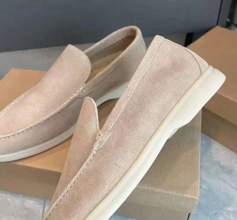 Suede elegant loafers