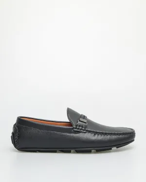 Tomaz C495 Men's Buckle Moccasins