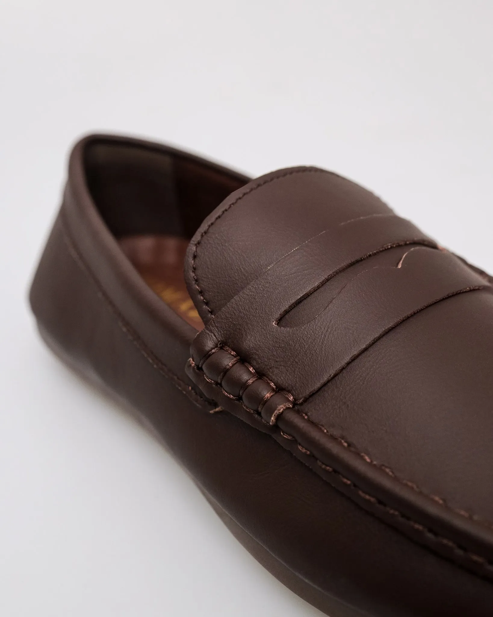 Tomaz C681 Men's Rustic Penny Moccasins