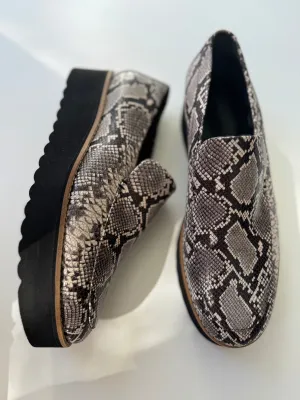 Vince snakeskin loafers size 9