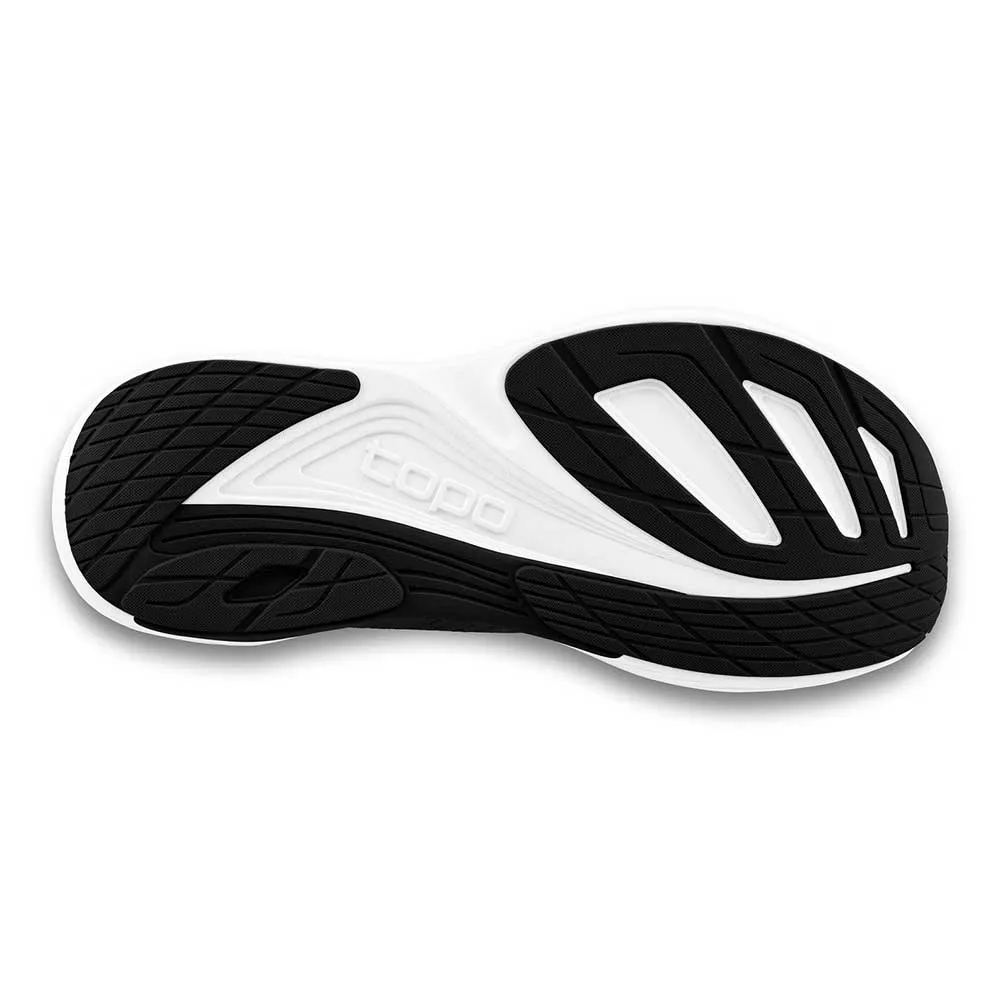 Women's Ultrafly 5 Running Shoe - Black/White - Regular (B)